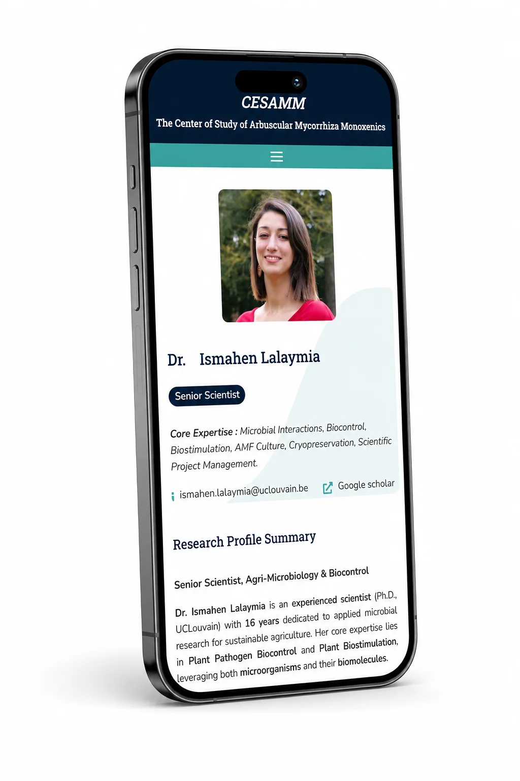 Mockup maintenance WordPress — site UCLouvain géré par Easy On Web